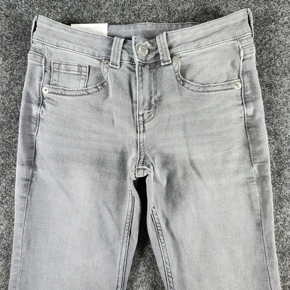 NWT‎ H&M Divided Flare Low Waist Raw Hem Women's Jeans Size 4 Gray Flap Pockets - Picture 2 of 9
